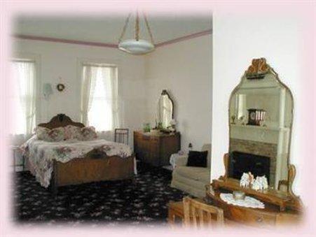 River Rose Inn Bed And Breakfa Elizabethtown ห้อง รูปภาพ